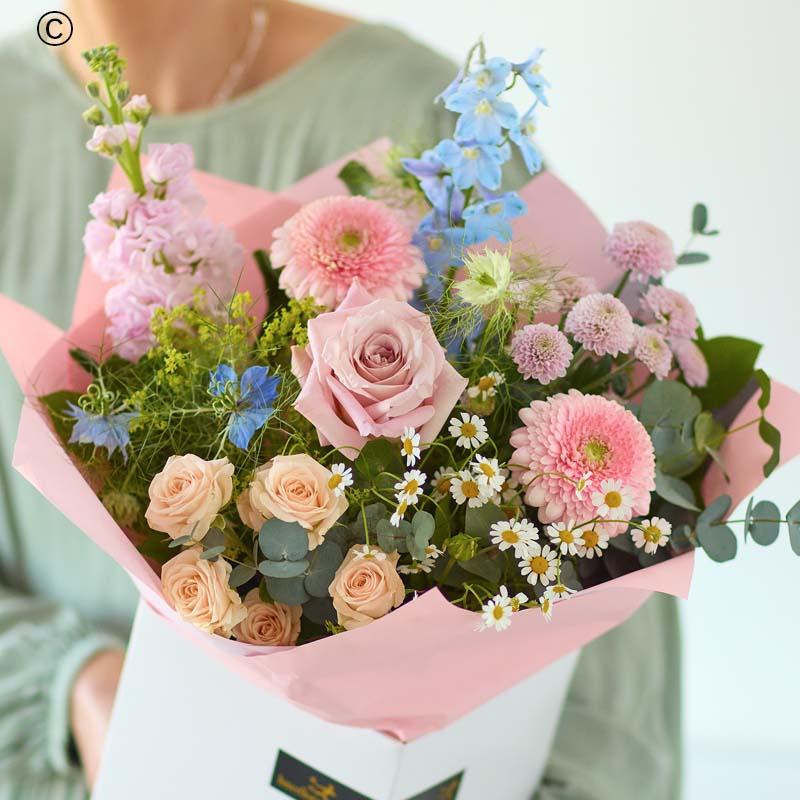 Summer Classic Hand-Tied