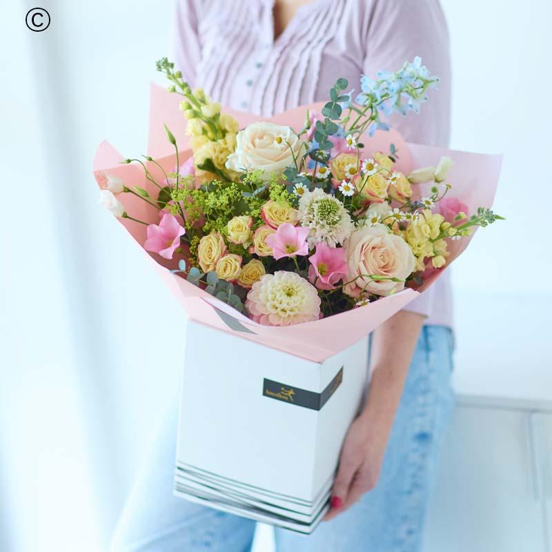 Summer Classic Hand-Tied